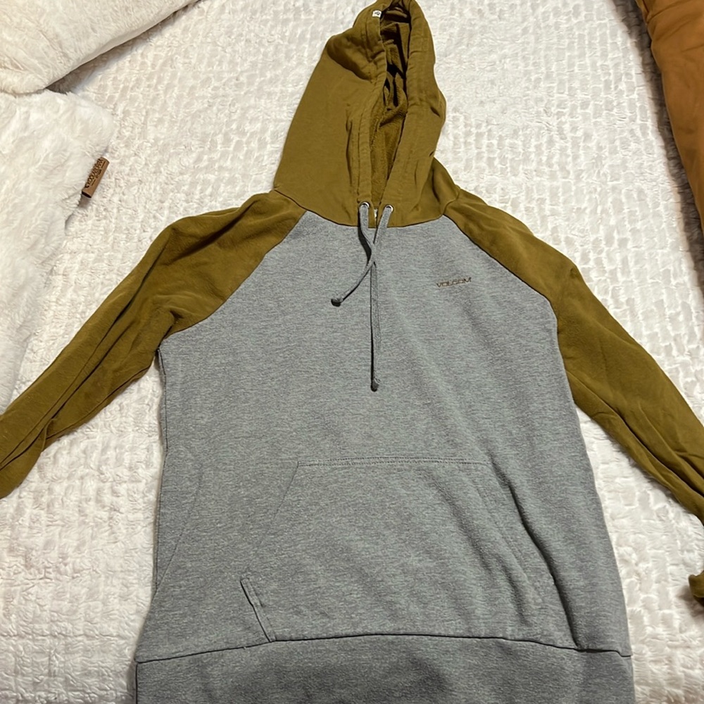 Volcom hoodie